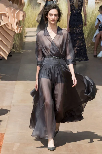 Look 39